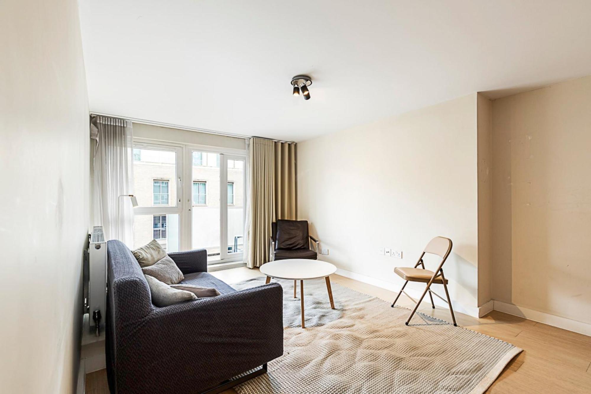 Relay Sleek In Belgravia * Londra